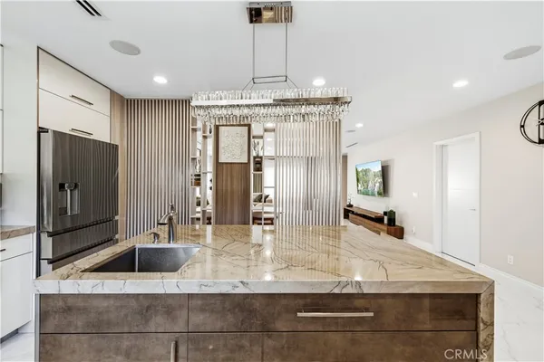 $1,350,000 | 10101 Lanark Street, Sun Valley, CA 91352