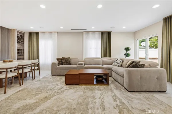 $1,350,000 | 10101 Lanark Street, Sun Valley, CA 91352