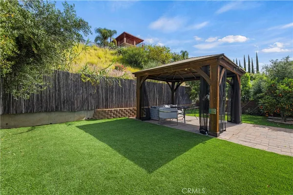 $1,350,000 | 10101 Lanark Street, Sun Valley, CA 91352