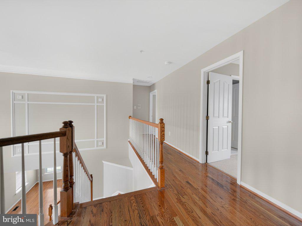 2000 Del Sol Court Bowie, MD 20721 - Photo 41 of 66 upstairs hallway