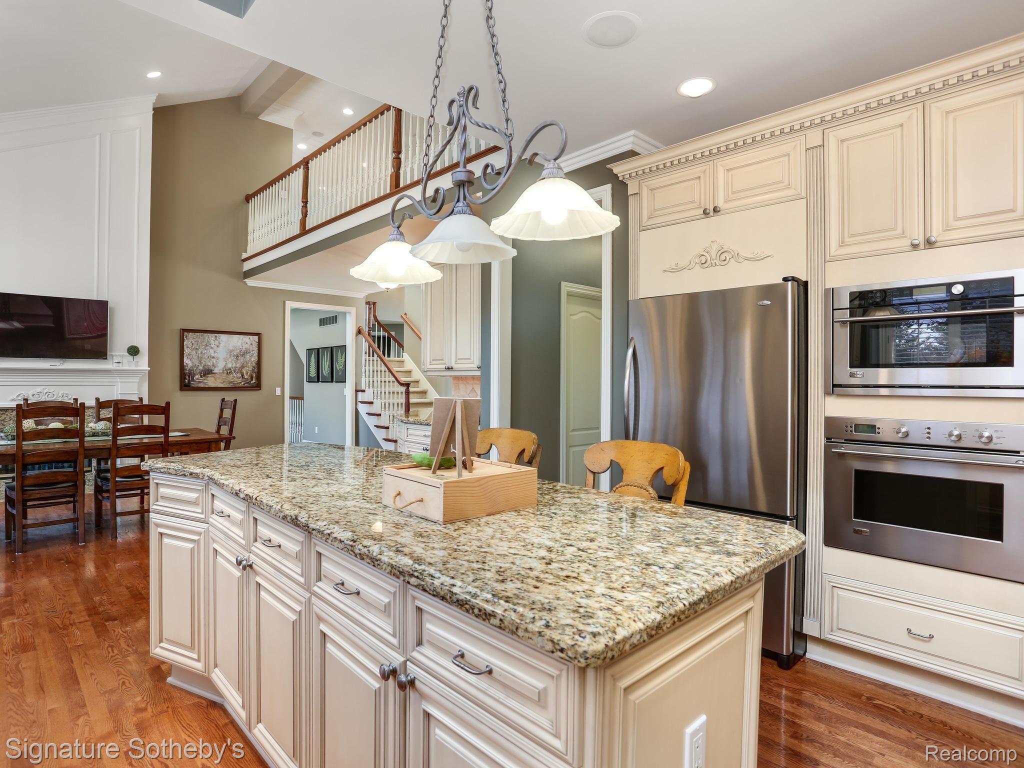 2828 North Addison Circle Rochester, MI 48306 - Photo 9 of 48 2828 S Addison Cir Rochester-032-036-2828 Addison Circle South-MLS_Size.jpg