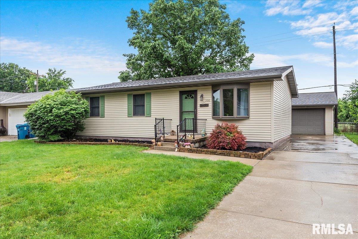 200 Hawkeye Way Springfield, IL 62707 - Photo 1 of 22 Gallery Image 1