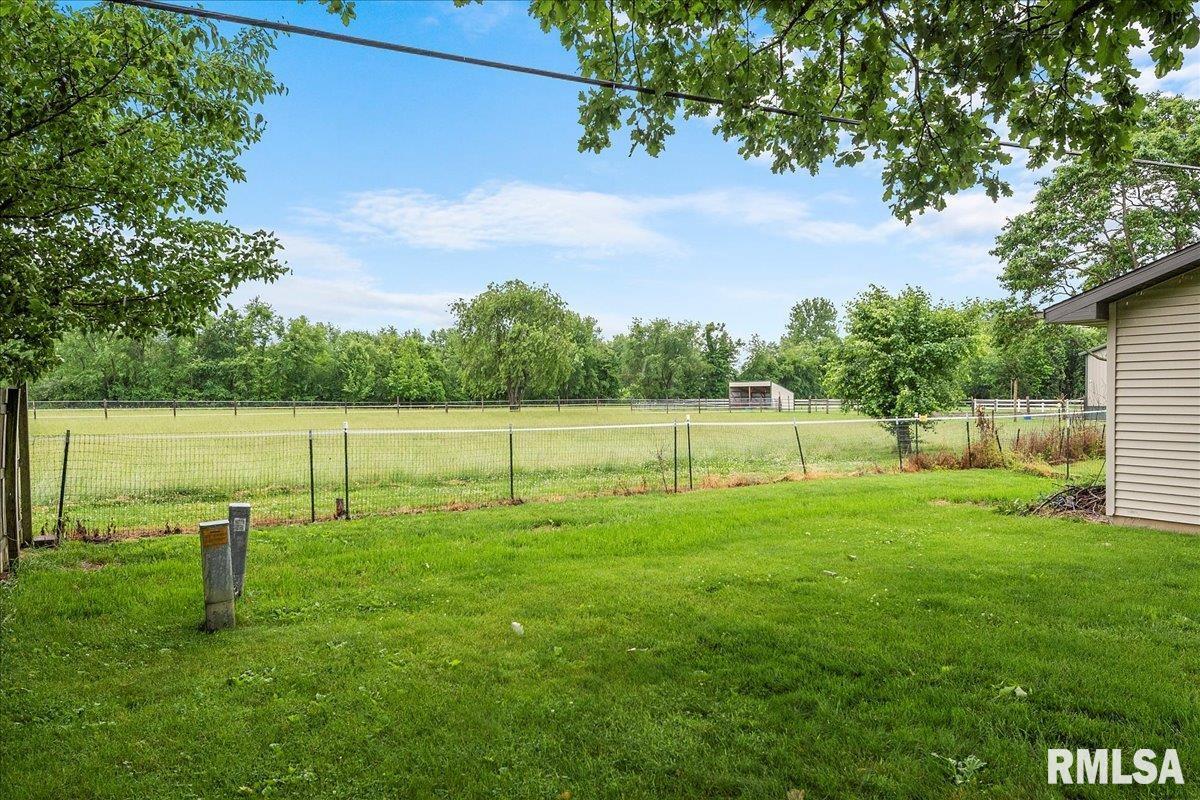 200 Hawkeye Way Springfield, IL 62707 - Photo 21 of 22 Gallery Image 21