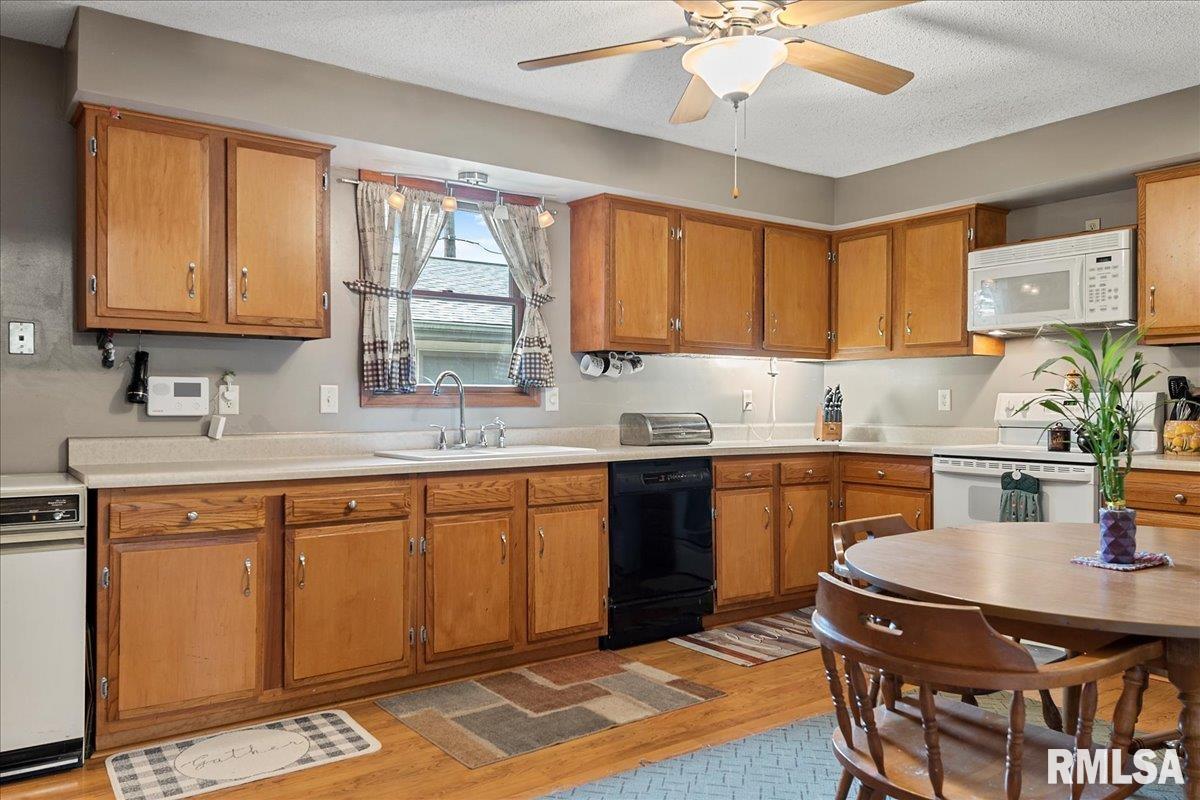 200 Hawkeye Way Springfield, IL 62707 - Photo 4 of 22 Gallery Image 4
