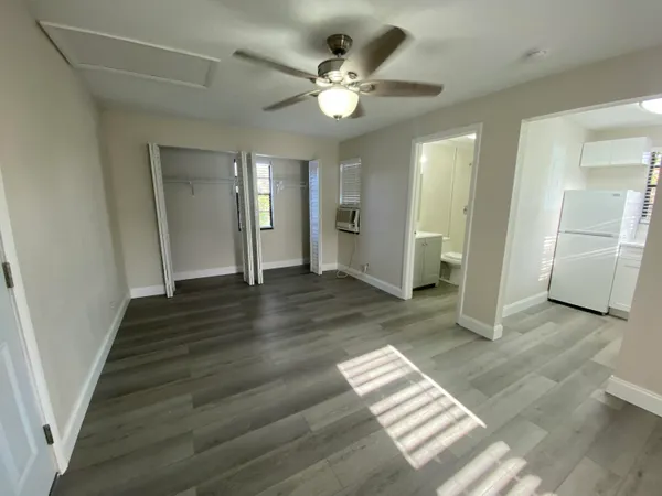$1,800 | 11 North Lakeside Drive, Unit 4, Lake Worth Beach, FL 33460