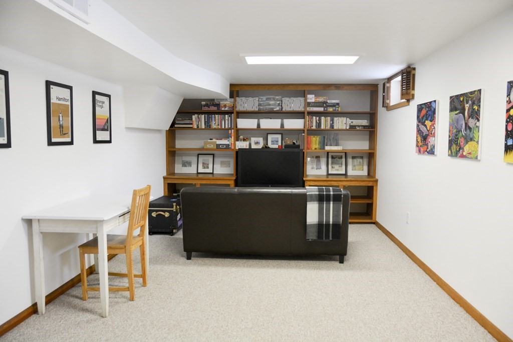 172 Rolling Ridge Road Amherst, MA 01002 - Photo 37 of 42 Gallery Image 37