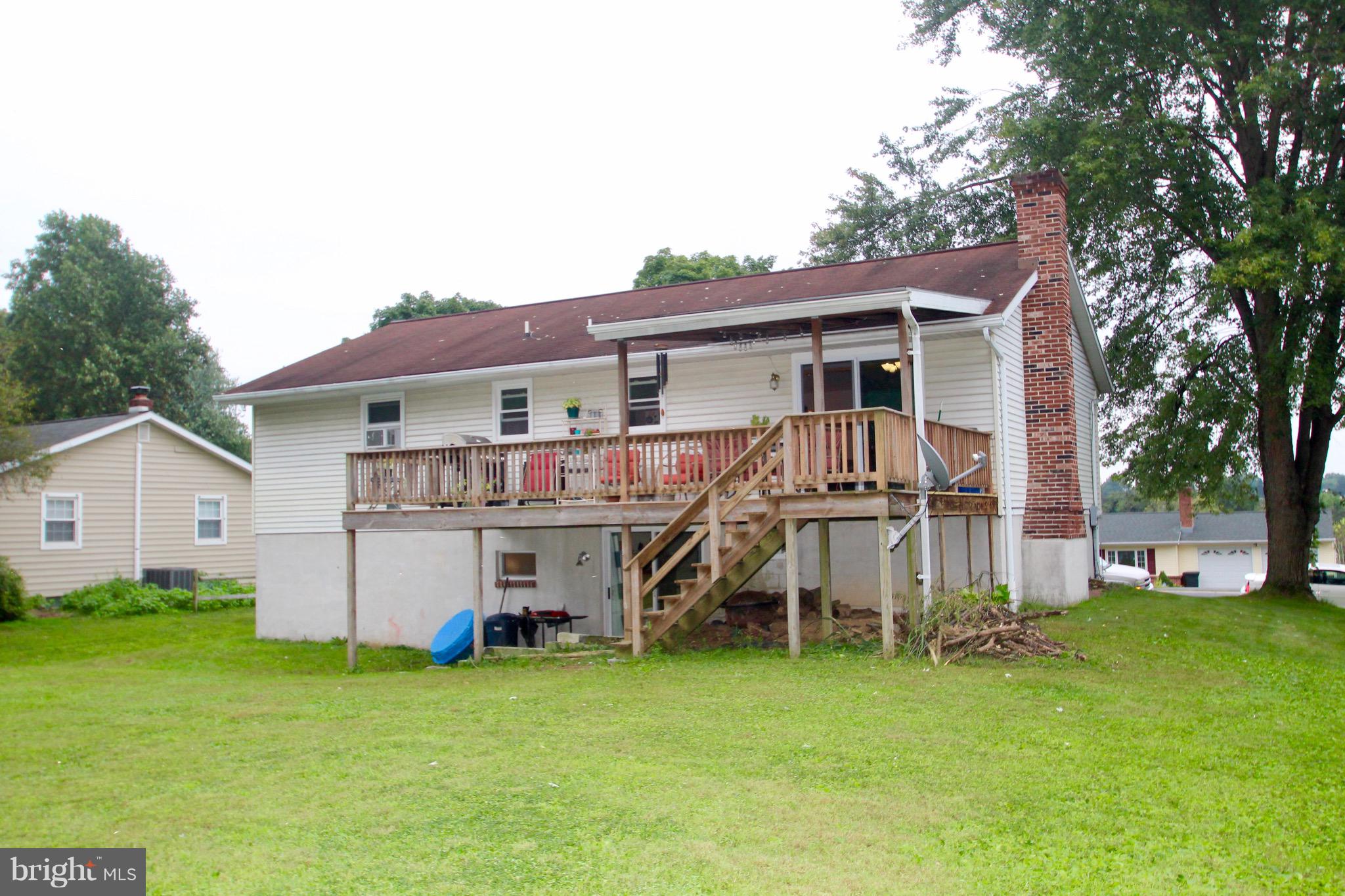 19 Briarcliff Road Elizabethtown, PA 17022 - Photo 8 of 42 Gallery Image 8
