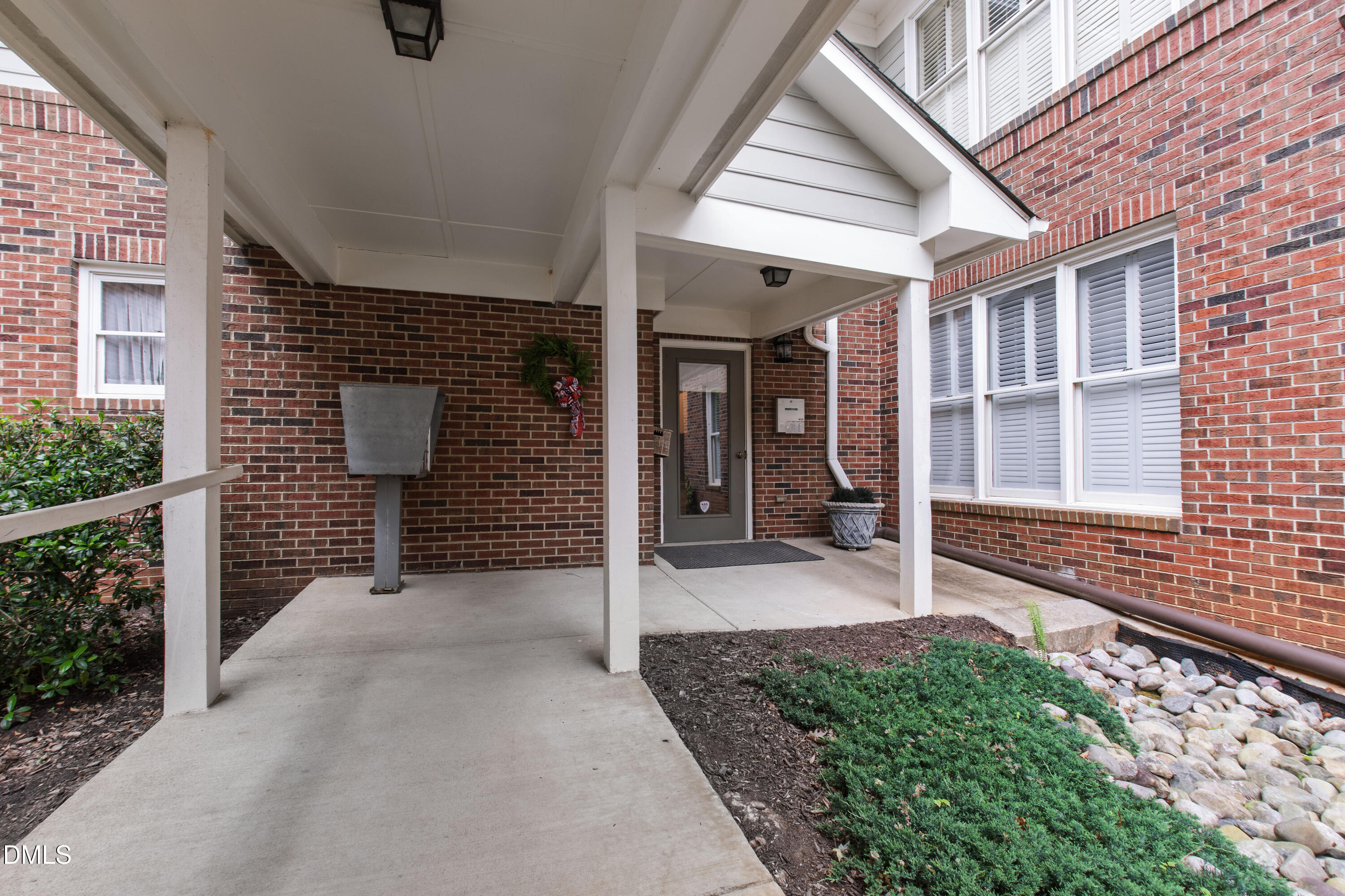 100 Edenburgh Road, Unit 201 Raleigh, NC 27608 - Photo 58 of 62 Edenburgh (58)