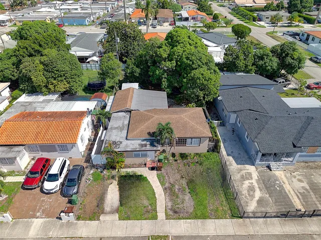 $599,900 | 479 East 32nd Street, Hialeah, FL 33013