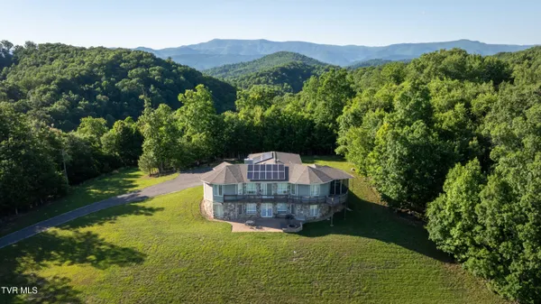 $1,195,000 | 11106 Tree Top Drive, Meadowview, VA 24361