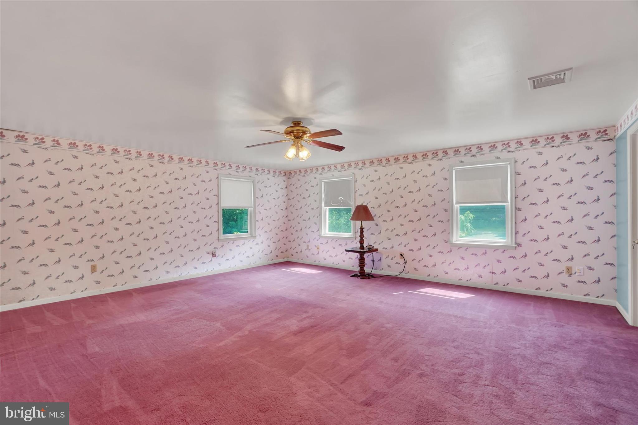 102 Locust Grove Road York, PA 17402 - Photo 18 of 38 Gallery Image 18