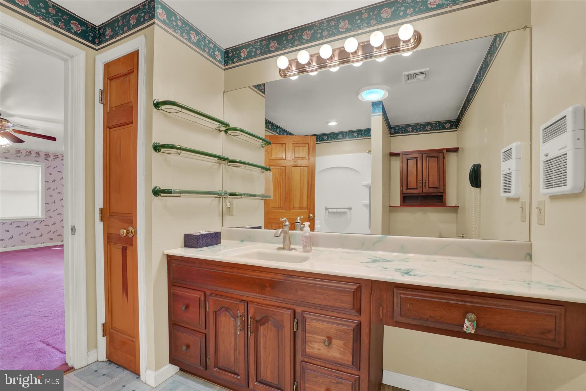 102 Locust Grove Road York, PA 17402 - Photo 20 of 38 Gallery Image 20