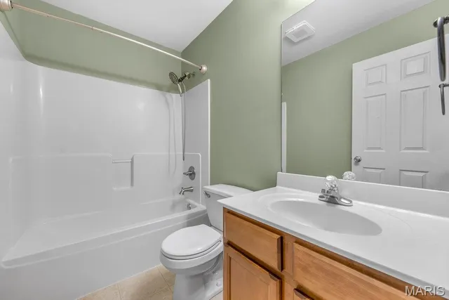 $217,900 | 121 Equestrian Drive, Winfield, MO 63389