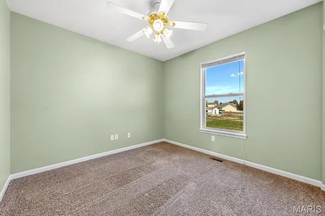 $217,900 | 121 Equestrian Drive, Winfield, MO 63389