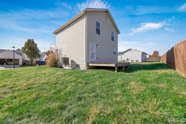 $217,900 | 121 Equestrian Drive, Winfield, MO 63389