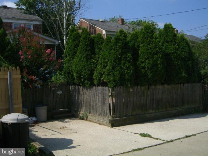 242 Ridge Avenue Towson, MD 21286 - Photo 9 of 9 Exterior #4