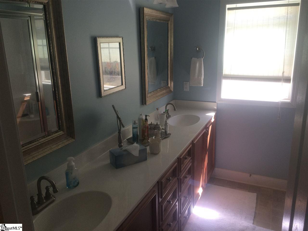 75 Bowater Pass Fountain Inn, SC 29644 - Photo 8 of 32 Gallery Image 8