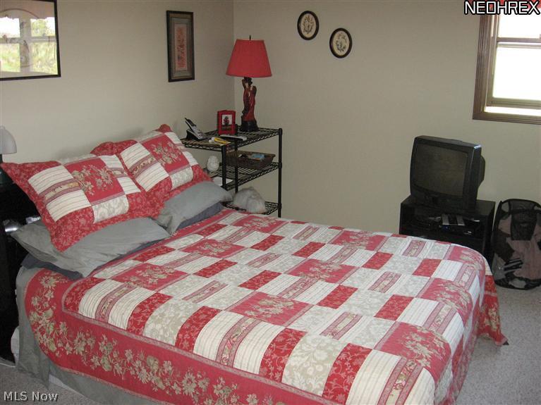 710 Bartlett Road Aurora, OH 44202 - Photo 14 of 16 Gallery Image 14