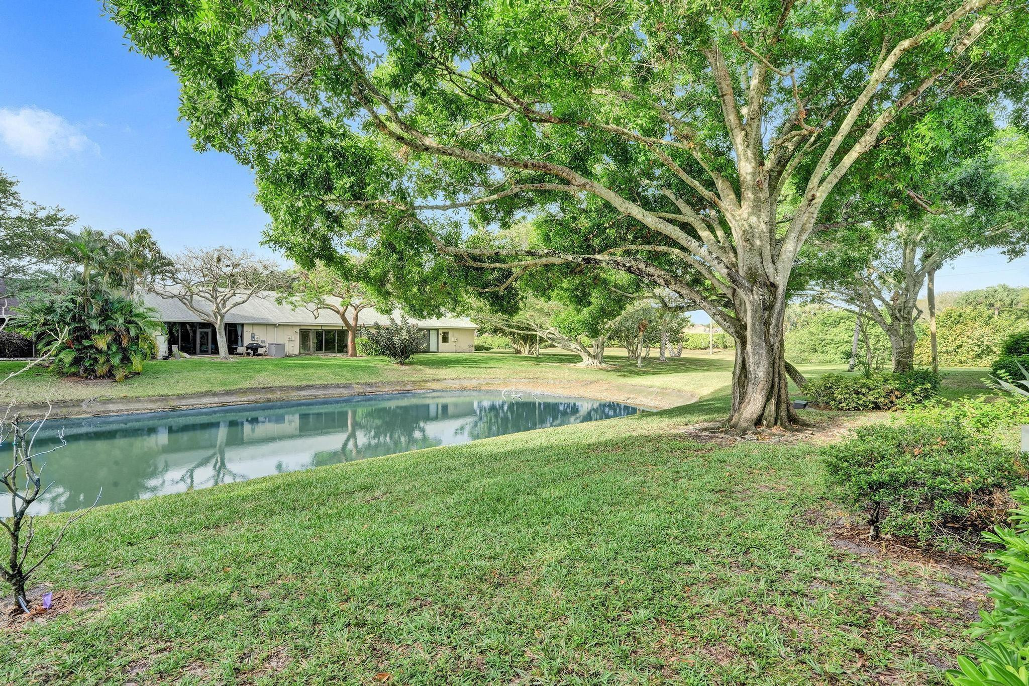 10976 Lake Front Place Boca Raton, FL 33498 - Photo 32 of 38 Photo 32