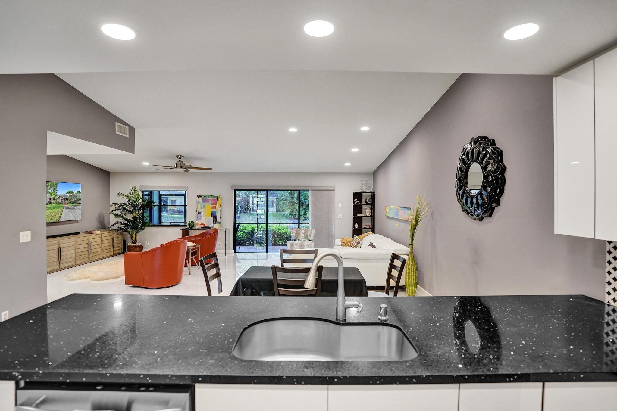 10976 Lake Front Place Boca Raton, FL 33498 - Photo 10 of 38 Photo 10