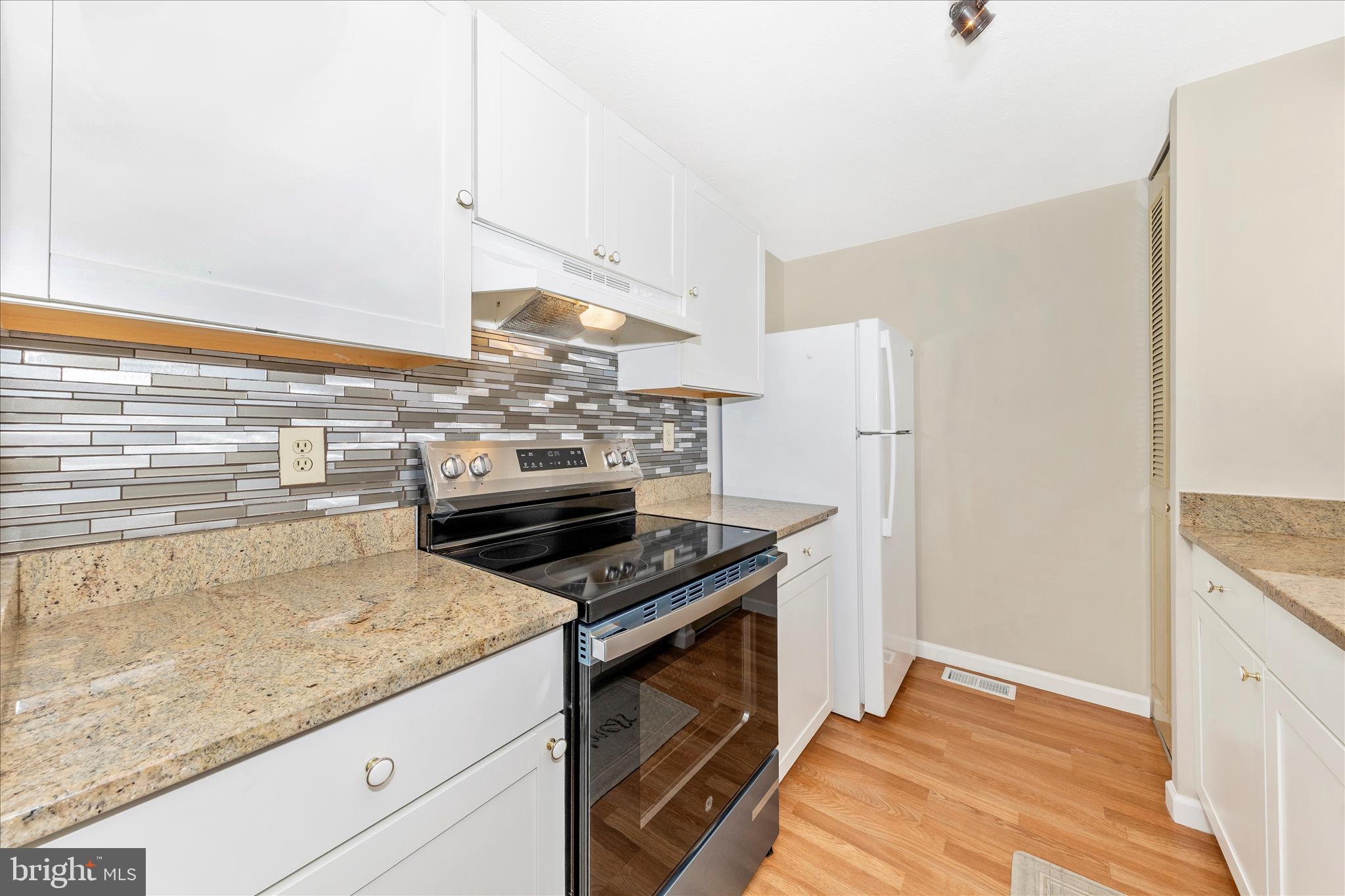 1478 Heather Ridge Court Frederick, MD 21702 - Photo 13 of 52 Kitchen