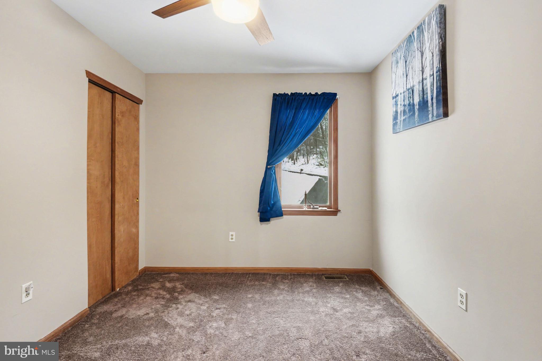 46 Wetzel Road Macungie, PA 18062 - Photo 23 of 42 a view of an empty room with window