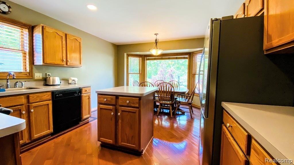 8370 Rustic Trail Linden, MI 48451 - Photo 14 of 46 Well planned kitchen & dining area.jpg