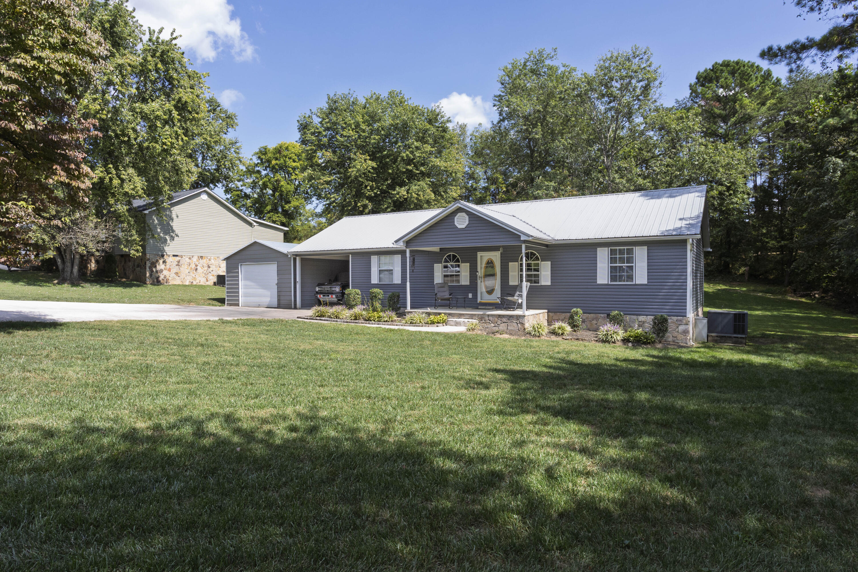 149 Ralph Street Dayton, TN 37321 - Photo 3 of 33 03