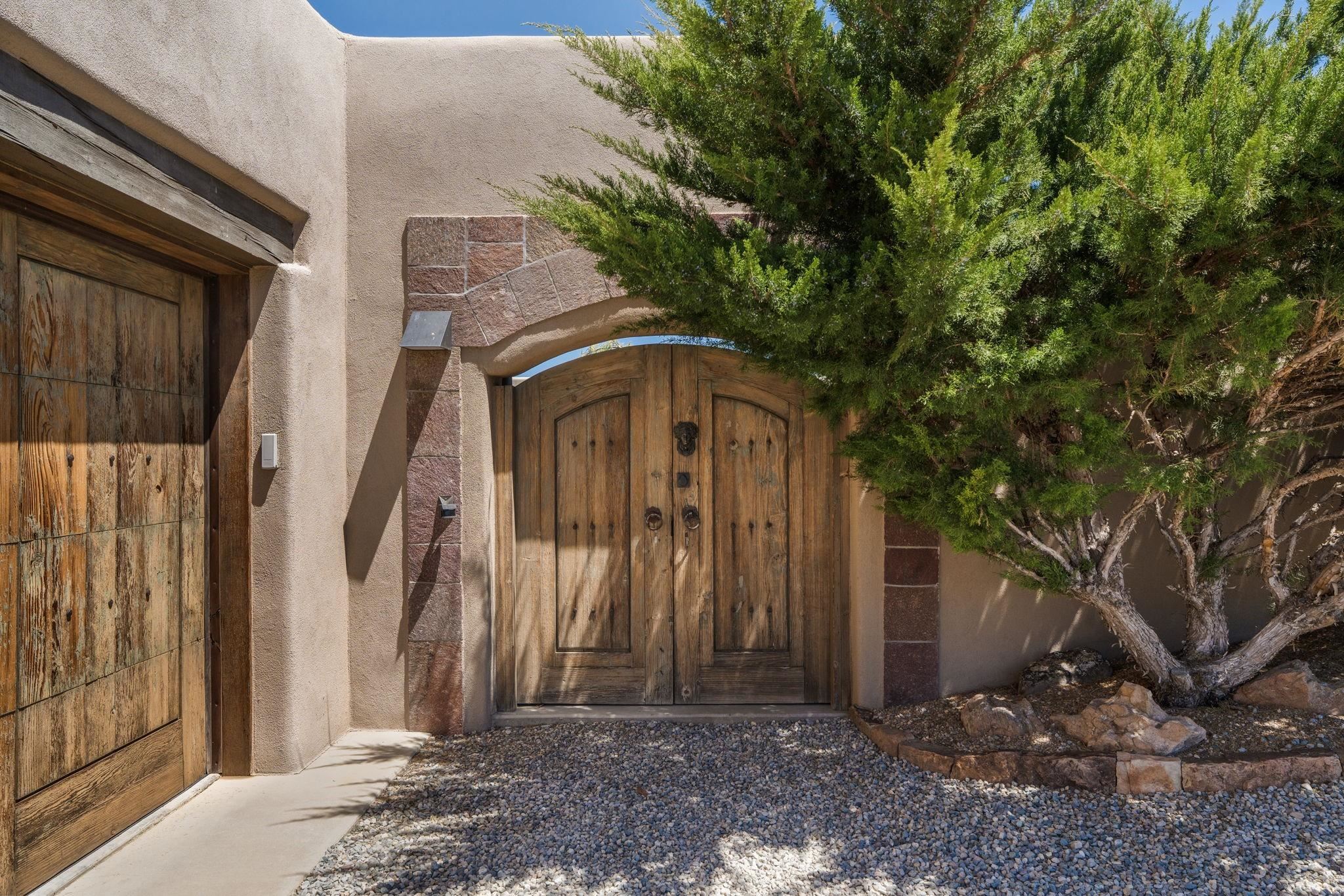 91 Riverbend Road Ranchos de Taos, NM 87557 - Photo 34 of 49 Gallery Image 34