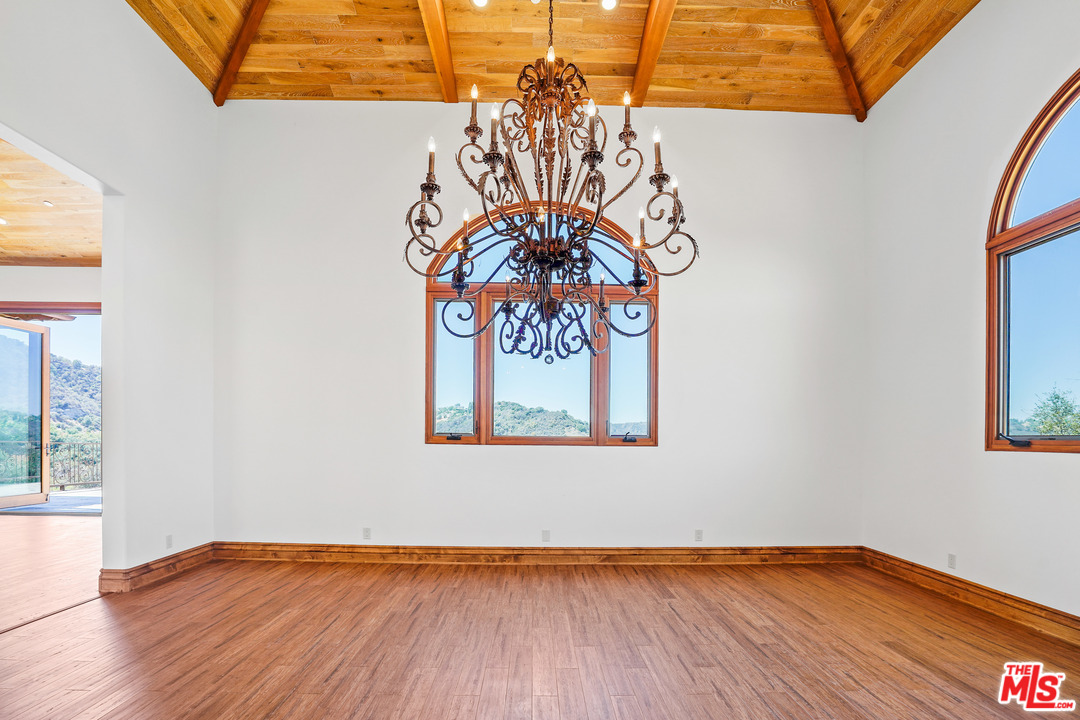 1620 Will Geer Road Topanga, CA 90290 - Photo 13 of 47