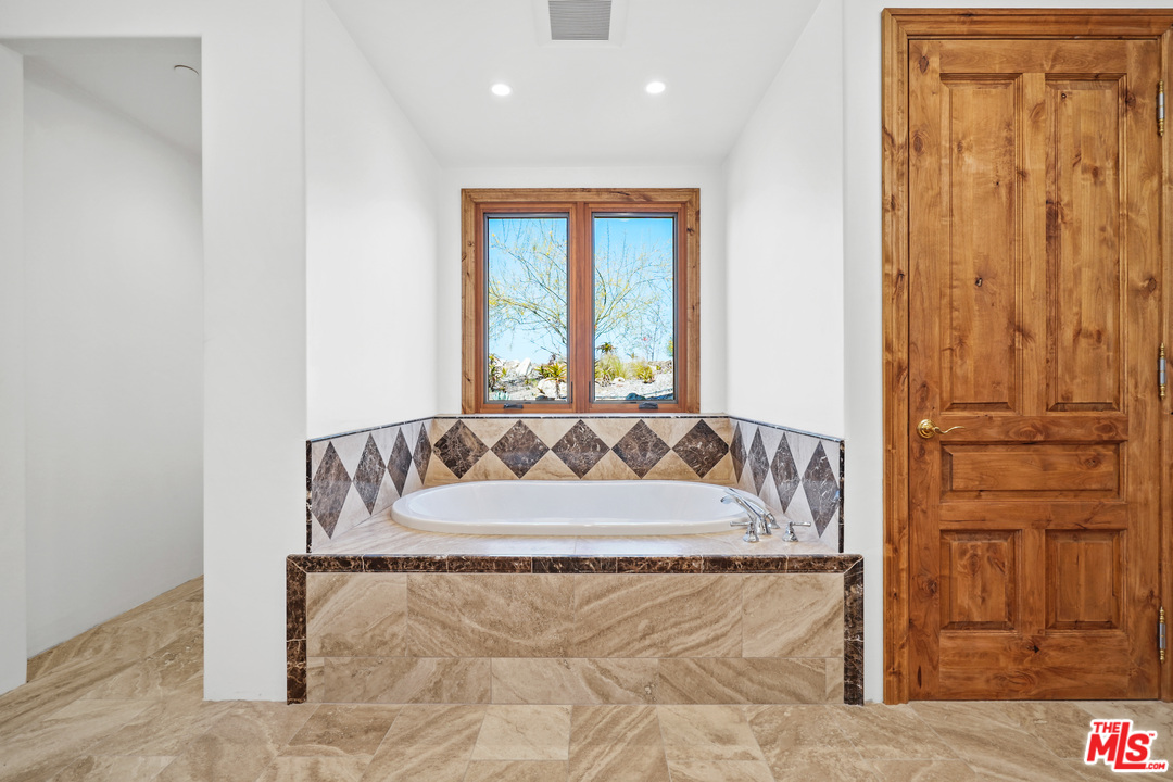 1620 Will Geer Road Topanga, CA 90290 - Photo 26 of 47