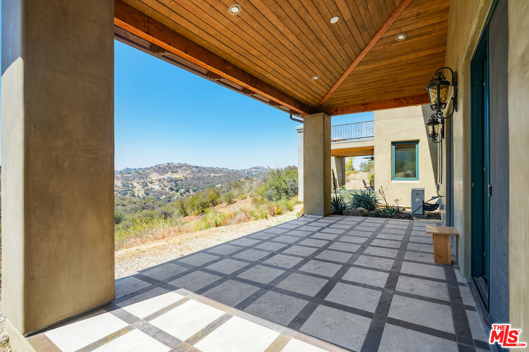 1620 Will Geer Road Topanga, CA 90290 - Photo 29 of 47