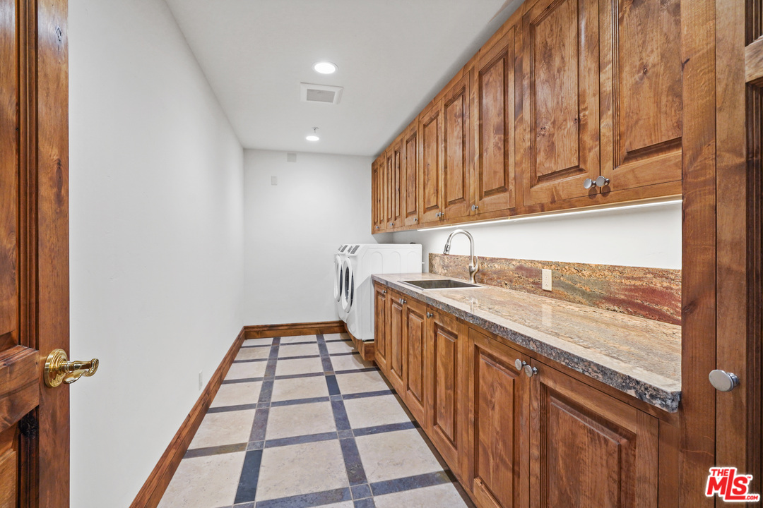 1620 Will Geer Road Topanga, CA 90290 - Photo 37 of 47