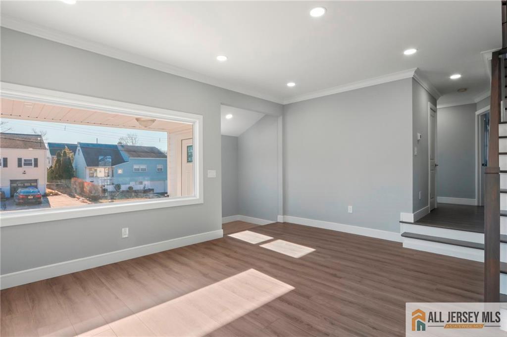 55 Farmingdale Road Fords, NJ 08863 - Photo 8 of 48 Gallery Image 8