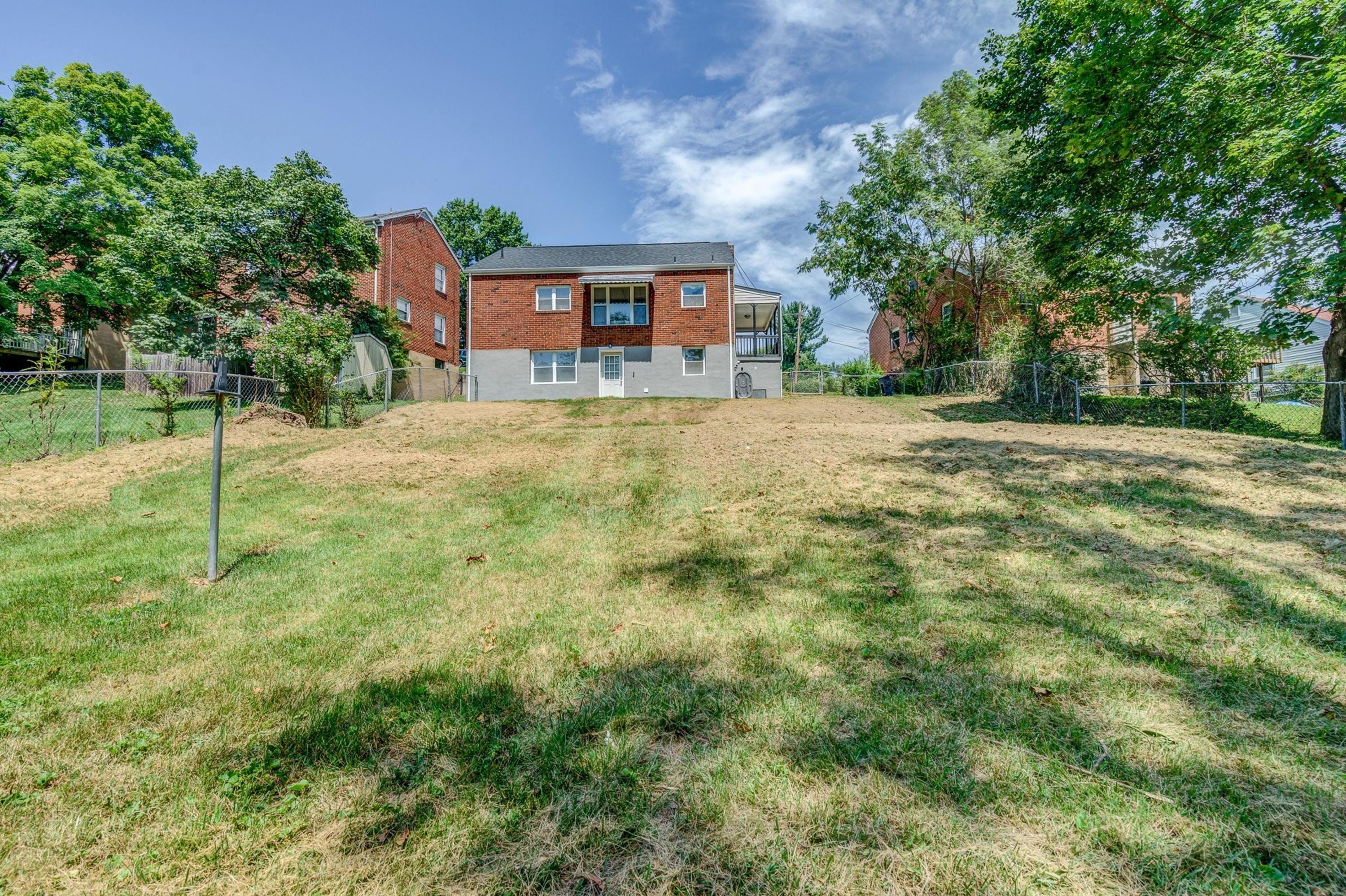 2805 Tillett Road Southwest Roanoke, VA 24015 - Photo 27 of 31 027-323153-2805 Tillett Road Southwest 2