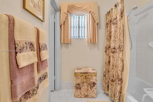 $590,000 | 6402 Southwest 113th Avenue, Miami, FL 33173