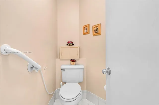 $590,000 | 6402 Southwest 113th Avenue, Miami, FL 33173