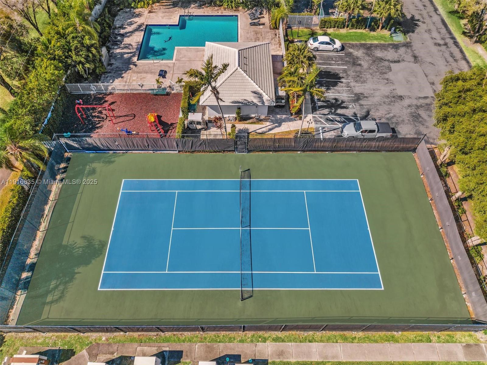 6402 Southwest 113th Avenue Miami, FL 33173 - Photo 60 of 72