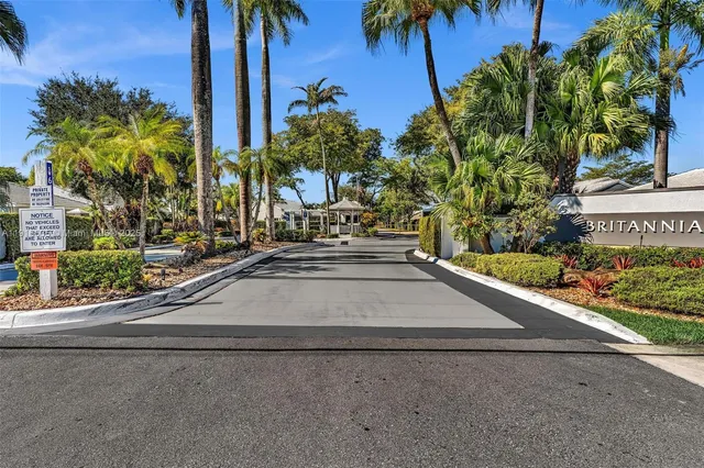 $590,000 | 6402 Southwest 113th Avenue, Miami, FL 33173