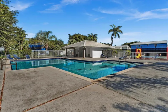 $590,000 | 6402 Southwest 113th Avenue, Miami, FL 33173