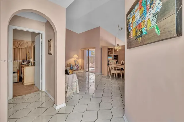 $590,000 | 6402 Southwest 113th Avenue, Miami, FL 33173