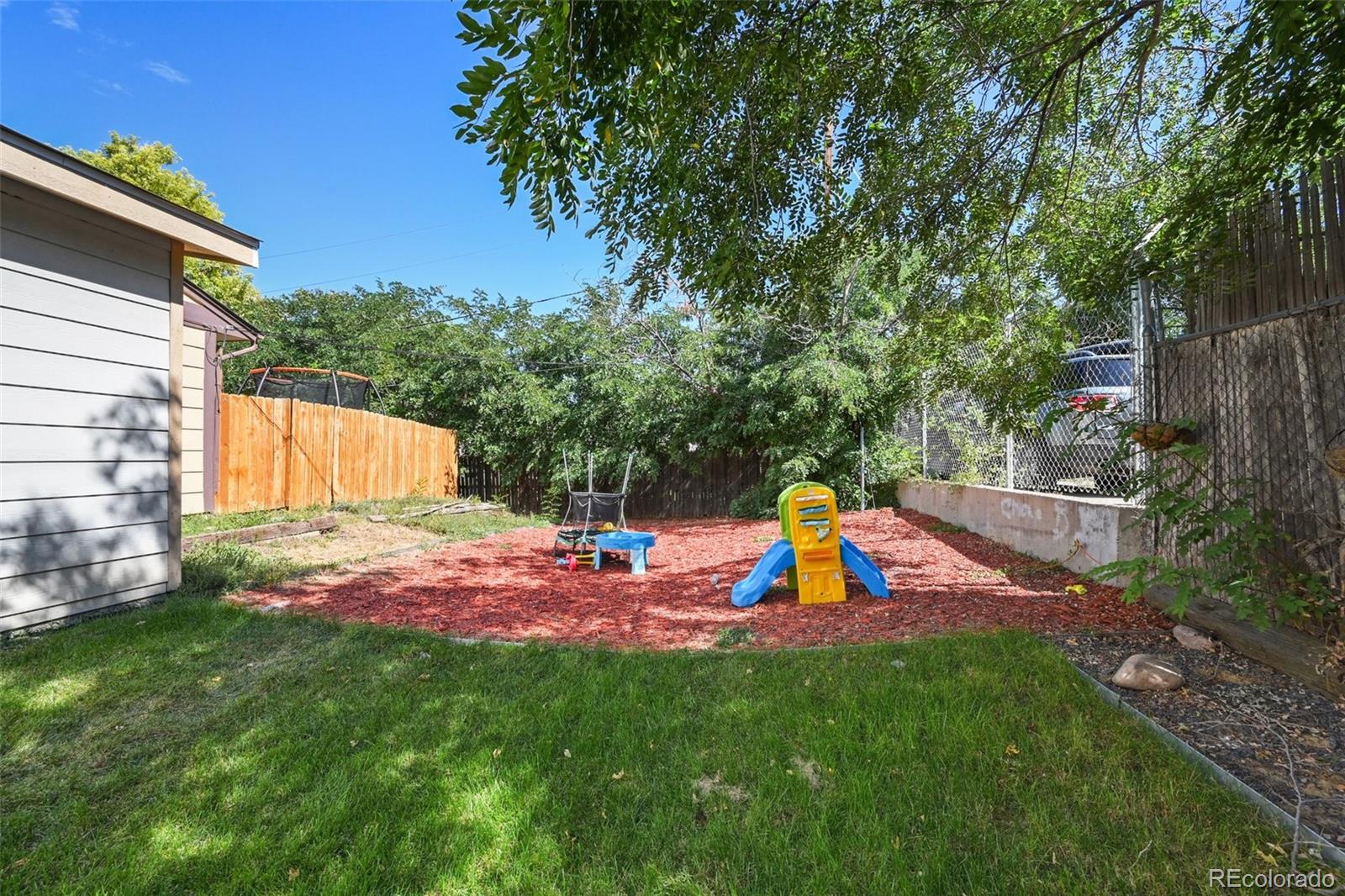 1980 Eagle Street Aurora, CO 80011 - Photo 23 of 24