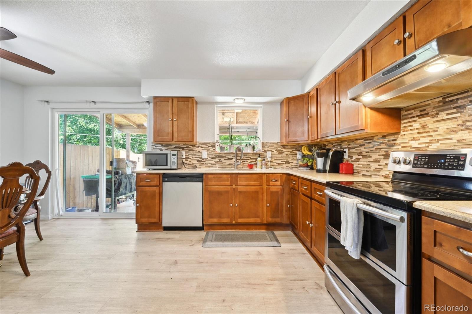 1980 Eagle Street Aurora, CO 80011 - Photo 9 of 24