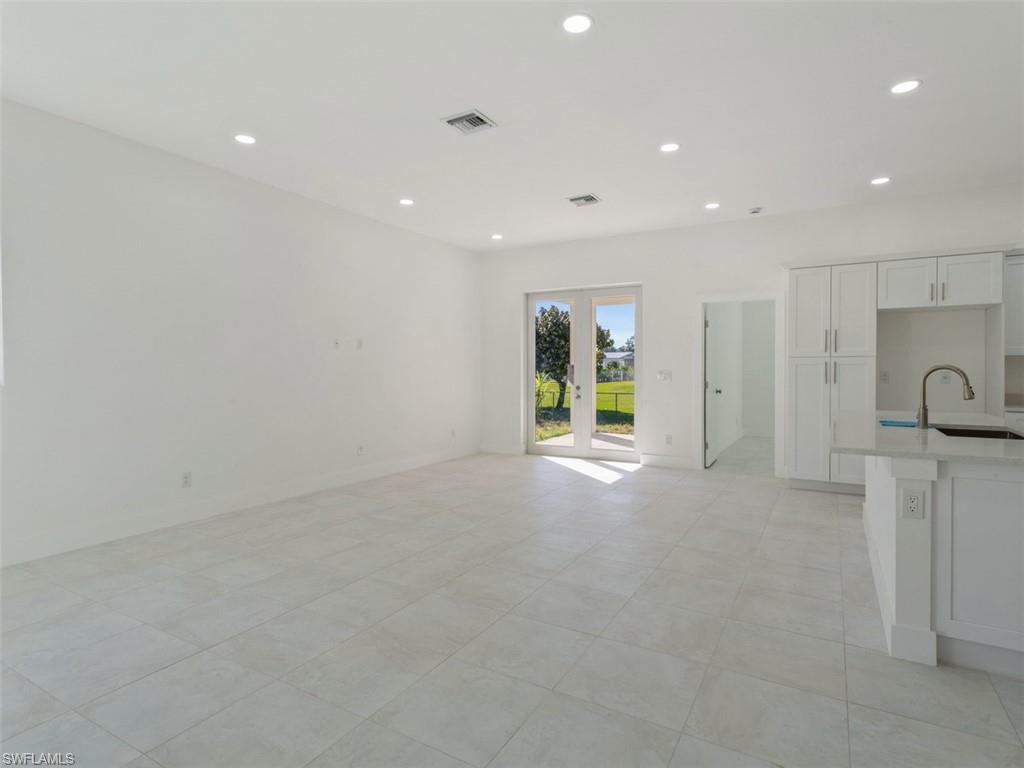506 Trinity Street East Lehigh Acres, FL 33974 - Photo 4 of 20