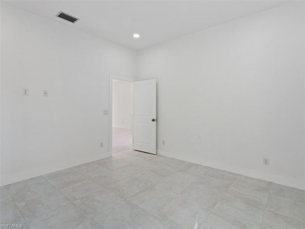 506 Trinity Street East Lehigh Acres, FL 33974 - Photo 9 of 20