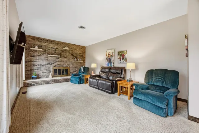 $514,900 | 21 35th Avenue Northeast, Fargo, ND 58102