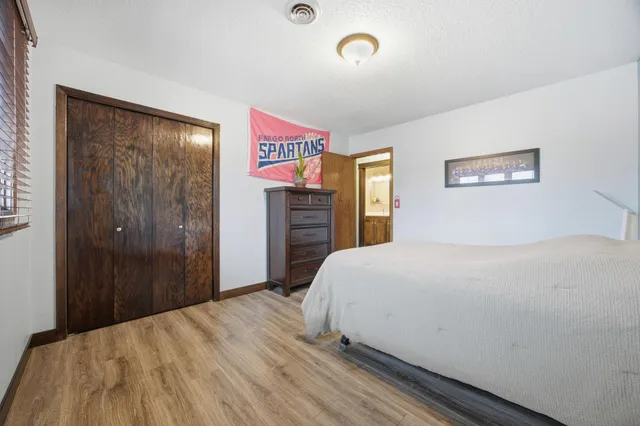 $514,900 | 21 35th Avenue Northeast, Fargo, ND 58102