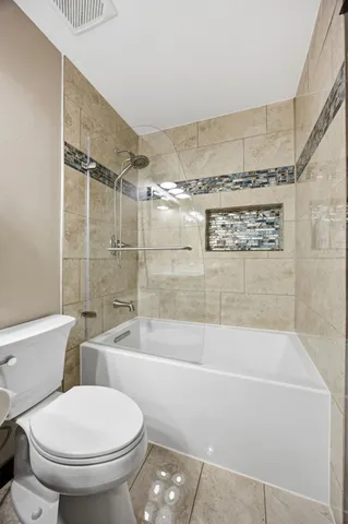 $514,900 | 21 35th Avenue Northeast, Fargo, ND 58102