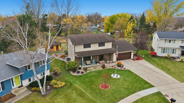 $514,900 | 21 35th Avenue Northeast, Fargo, ND 58102