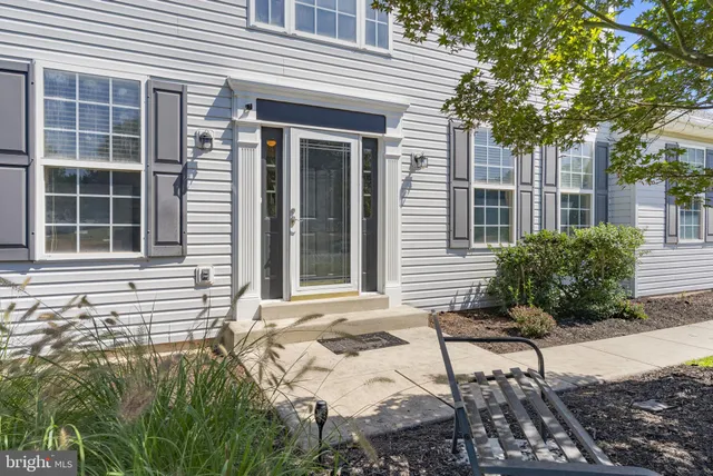 a view of entryway and hall